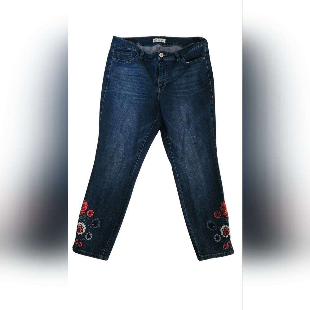 Artisan Ny Dark Blue Jeans with Red Floral Embroidery